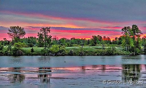 Rideau Canal Sunrise_P1120787-9.jpg - Photographed along the Rideau Canal Waterway near Smiths Falls, Ontario, Canada.